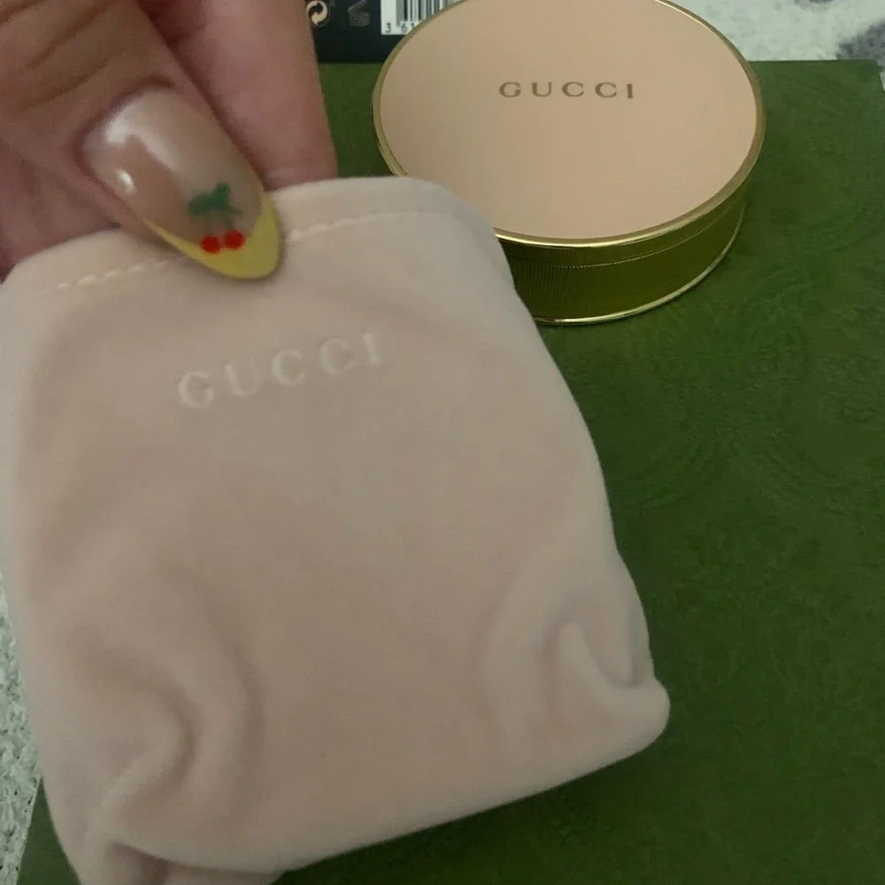 Gucci Beauty Powder Matte Finish 12 Deep ~Neutral Undertones